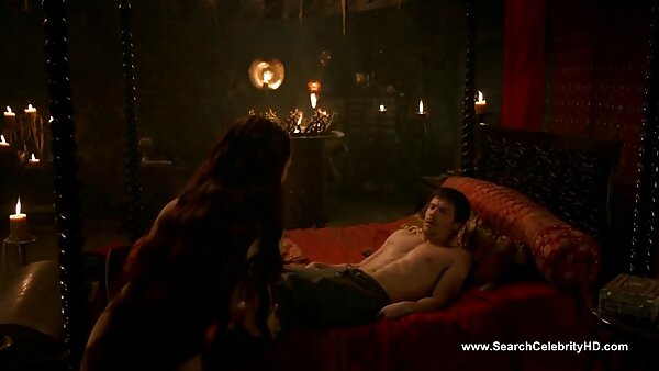 الكلبات ذات الشعر الداكن الجذابة والمثيرة تستمتع سكس اجنبي جديد مترجم مع الرجل